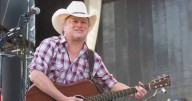 90s music star 'taken to hospital before show' as event cancelled hours later