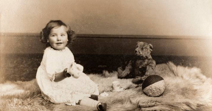 55 Vintage Baby Names Making A Comeback in 2025