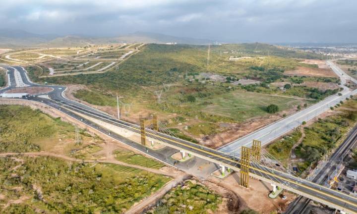 Vía Alterna se extenderá hasta Villa de Reyes: Gallardo