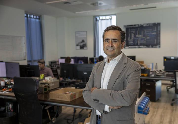 «Hay que insistir a los jóvenes en que la carrera profesional de teleco es fantástica»