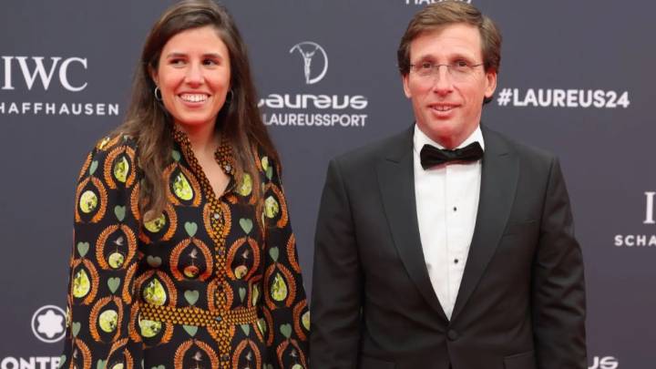 Teresa Urquijo y José Luis Martínez Almeida, vestidos con kimonos de colores para un plan cultural