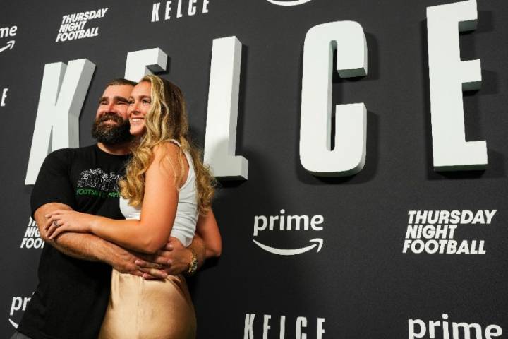 'This still hurts': Kylie Kelce opens up about miscarriage before having her daughters