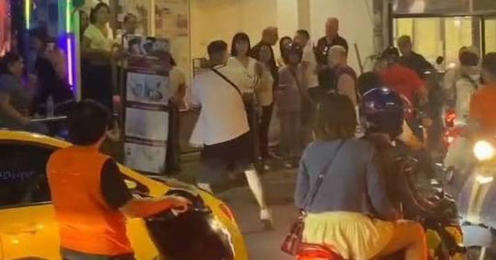 Moment Brit tourists drunkenly fight over Thai 'Sin City' Pattaya parking spot