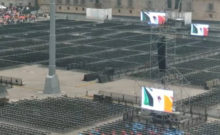 Alistan Zócalo de la CDMX para celebrar el primer año de gobierno de Sheinbaum