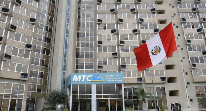 Renuncian viceministros del Ministerio de Transportes y Comunicaciones l MTC