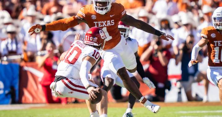OU plummets 8 spots to No. 14 in AP Top 25 poll after loss to Texas