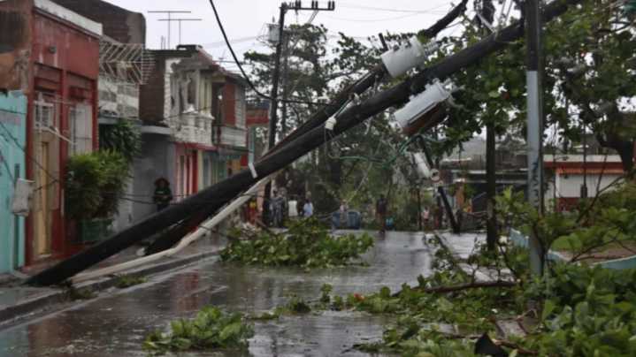 (+Fotos) Huracán Melissa dejo "daños cuantiosos" tras su paso por Cuba