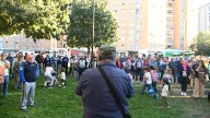 Decenas de vecinos de La Jota piden poder utilizar las nuevas calles ya ejecutadas en su barrio: "Estamos hartos"