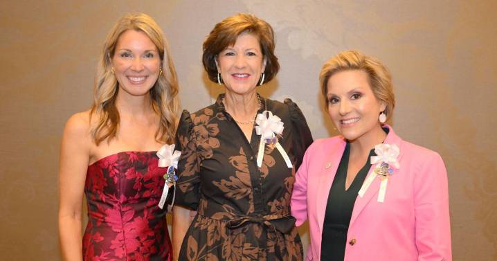 Nell Nolan: Cancer Crusaders Survivors 2025, Gleason Gras, N.O. Academy of Fine Arts
