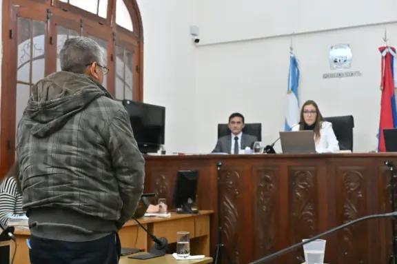 "Viajamos a ver si estaba enferma y cuando llegué, me encontré acorralado"