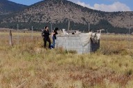 Encuentra sin vida a su hijo dentro de su propio rancho en Arteaga; presuntamente por drogas