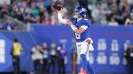 Giants QB Jaxson Dart suffers apparent injury scare during Eagles game