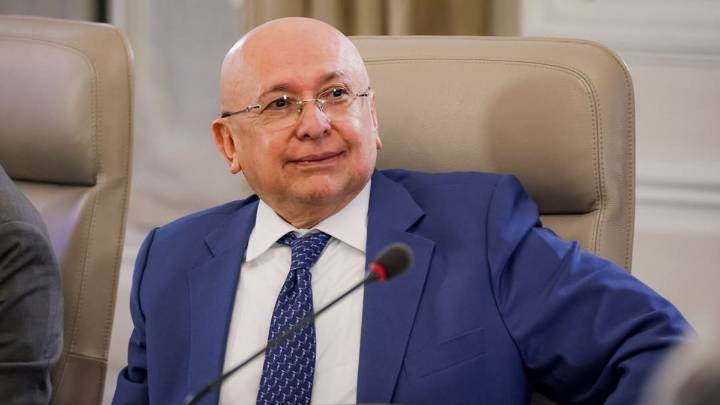 Petro aceptó la renuncia de Eduardo Montealegre como ministro de Justicia y nombró a Augusto Ocampo en su reemplazo