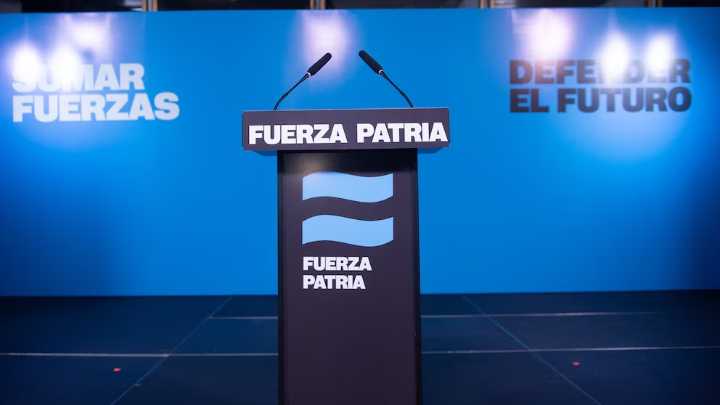 El peronismo sigue las elecciones con optimismo en el búnker de Buenos Aires