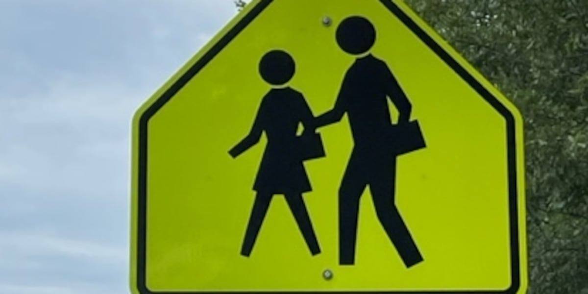 Crossing guard struck in Hartford hit