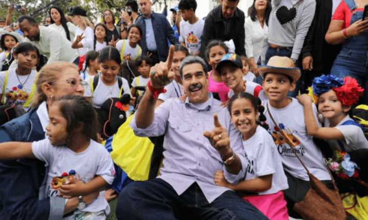 Nicolás Maduro llama a defender la venezolanidad y moral