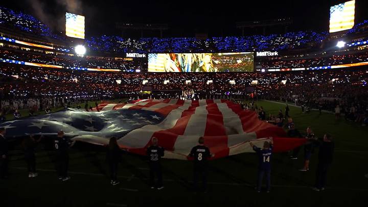 Ravens Make History With Fan-Powered Light Show in M&T Bank Stadium