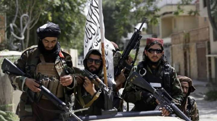 Border Clashes Kill 23 Pakistani Soldiers, 200 Taliban