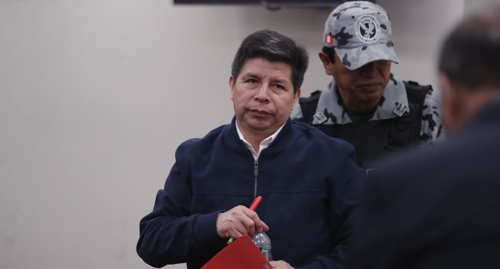 Congreso anuncia apelación contra fallo que ordena pensión vitalicia para Pedro Castillo 