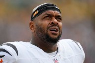 Chiefs bring back DL Mike Pennel