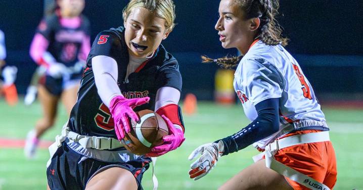 For Linganore girls flag football, it's a Roberts repeat as Lancers top Knights