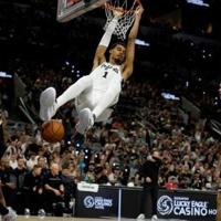 Spurs pay tribute to Popovich before Wemby sparks NBA win