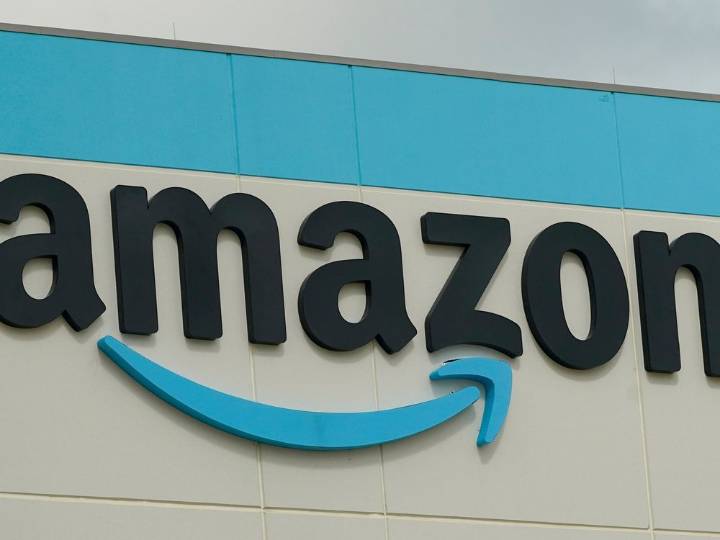 Amazon reports global outage of its cloud services