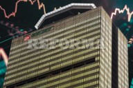 Pese a promesas, sube Pemex deuda 20% a proveedores