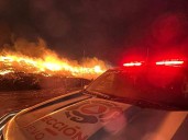 Alarma aparatoso incendio en planta de desechos, en NL