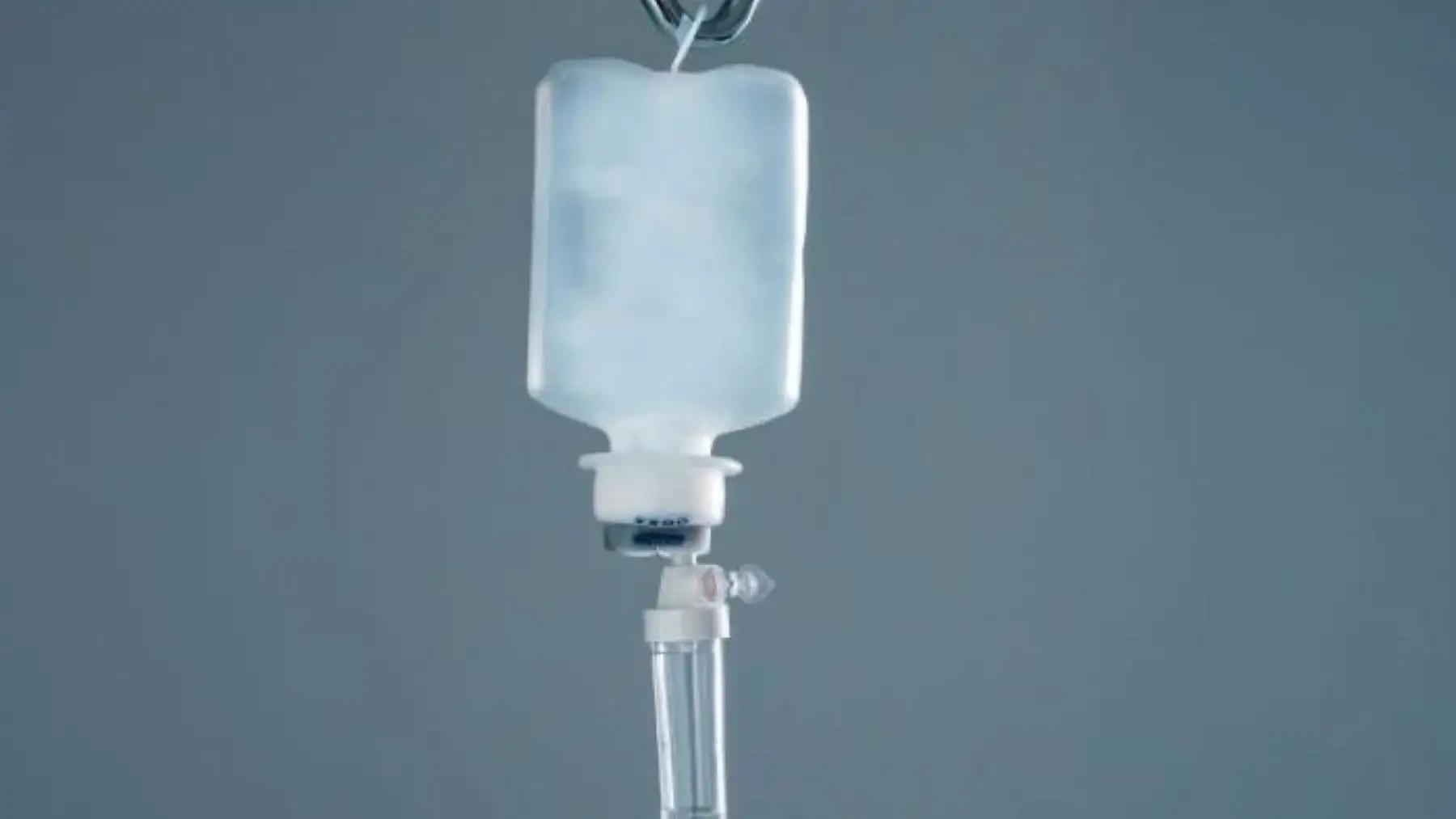 Indecopi impone multa máxima a Medifarma por distribuir suero fisiológico defectuoso