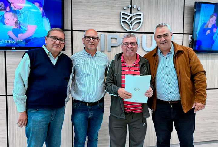 El Instituto de Vivienda entregó este martes títulos de propiedad a familias del Gran Resistencia