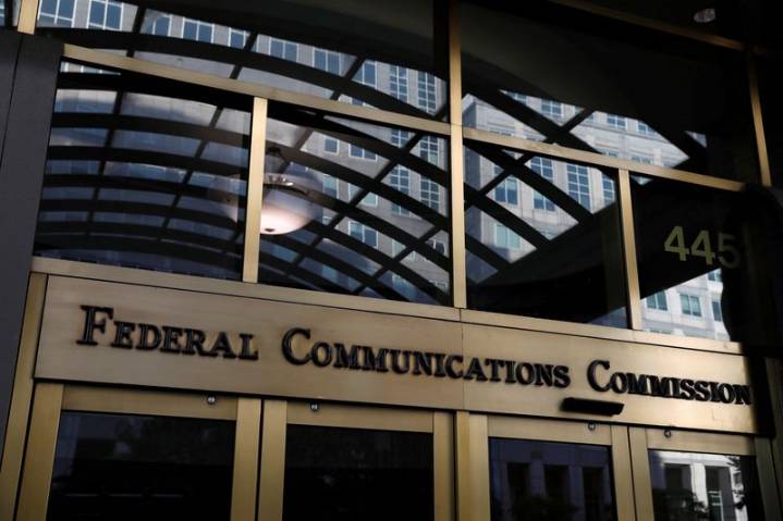 US FCC to vote to tighten restrictions on Chinese telecom equipment