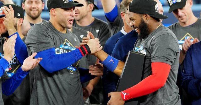 Springer Dinger: Blue Jays come back for 4-3 win over Mariners to reach World Series
