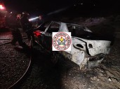 Se incendió un Fiat Siena en la autovía norte de Plottier