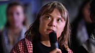 Greta Thunberg denuncia abusos de Israel durante su detención con la flotilla: "Me pateaban cada vez que su bandera me tocaba"