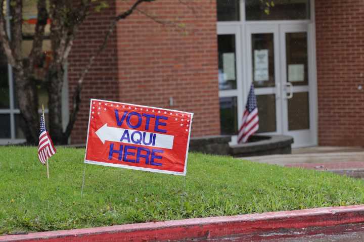 BBH school board member endorses Kwiatkowski, Chase