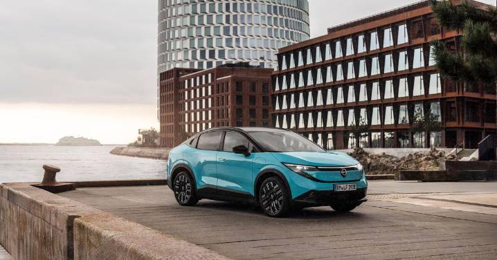 'I drove new model of car that started UK's EV revolution and there's a huge change'