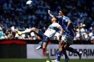 La UC sigue invicta en el Claro Arena: venció a la U con uno menos y sueña más que nunca con la Libertadores