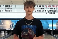 Youthful Floyd bowls 833 as part of early season tear