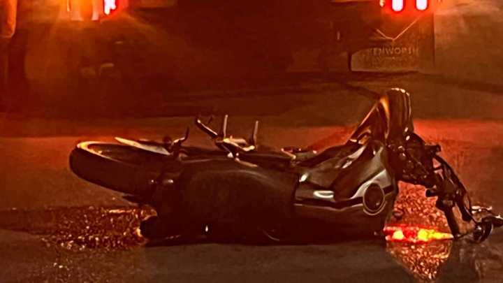 Muere Motociclista al Chocar Contra Camioneta en Torreón