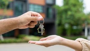 People from these metros are looking to buy homes in Fort Wayne