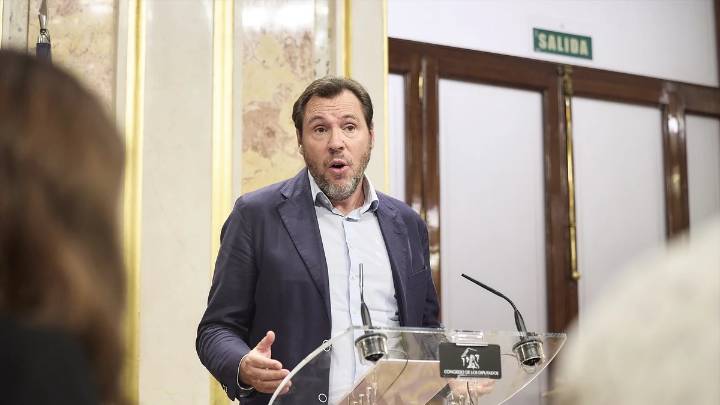 El PP responde a Óscar Puente y le compara con un mono: "Un ser poco evolucionado y con tendencia a hacer ruidos grotescos"