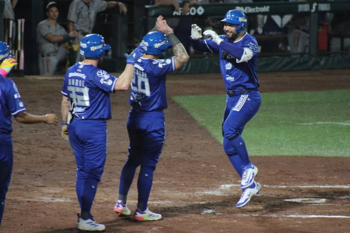 Yaquis gana por blanqueada 4