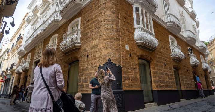 'Sorpasso' en el turismo hotelero en Cádiz: septiembre supera en clientes a los grandes meses del verano