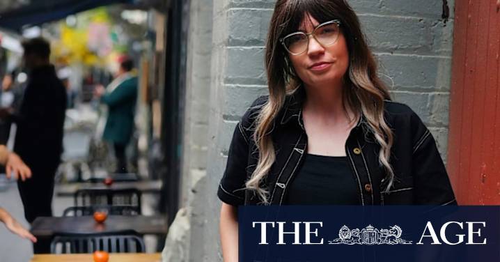 Elizabeth Riordan: Australian musician opens up about miscarriage, grief and finding strength