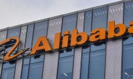 Alibaba invierte 926 millones dólares en mayor compra inmobiliaria en Hong Kong desde 2021