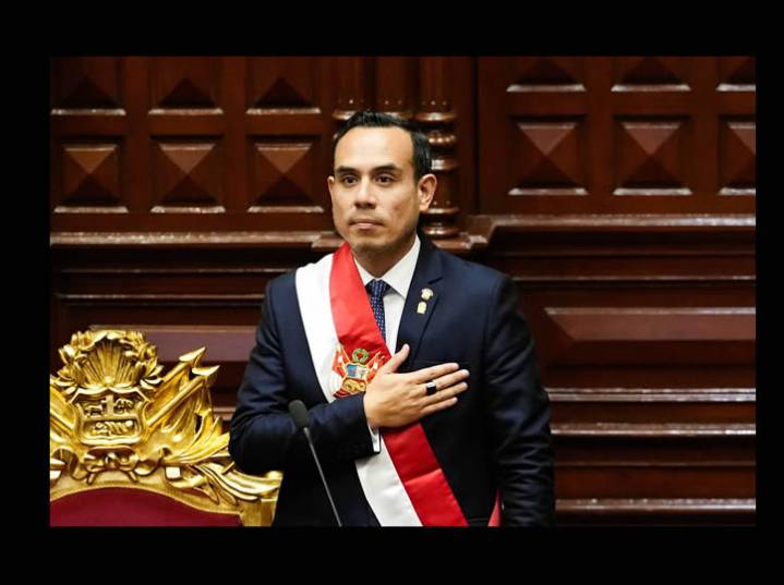 José Jerí asume como presidente interino de Perú