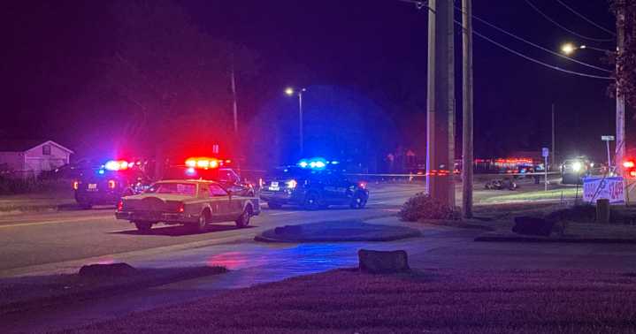 One dead after south Wichita motorcycle crash