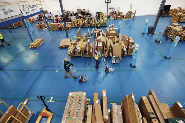 Off the news: Amazon to hire 250k seasonal workers