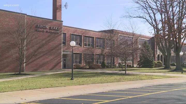 Avon Lake City Schools ban throttle e-bikes, tighten rules for students at home football games
